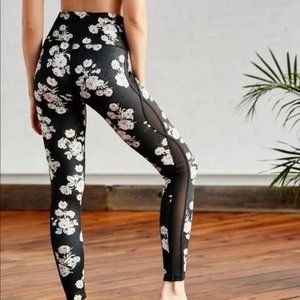 Free People Movement Liza Black Floral Leggings Mesh Panels XS